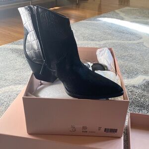 Elegant Black Textured Ankle Booties leather and horse hair cowboy inspired